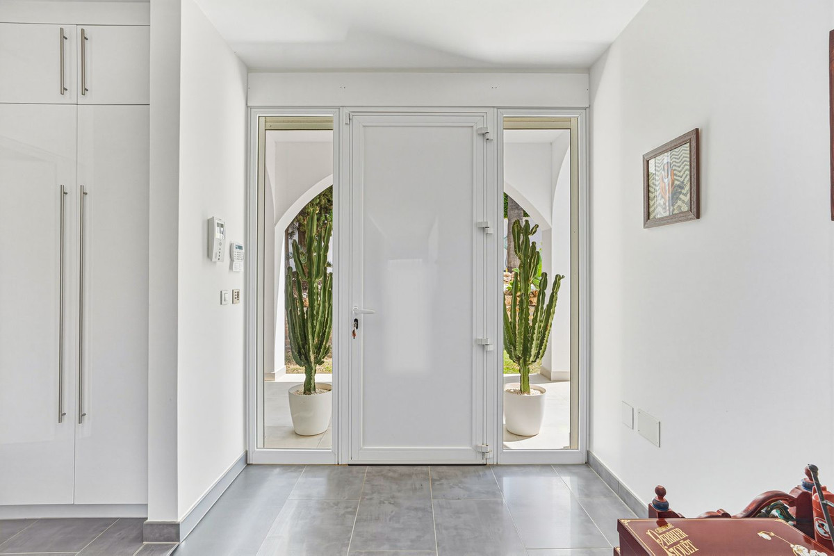 4 Bed Townhouse for sale in El Rosario Costa Del Sol, Málaga, Spain
