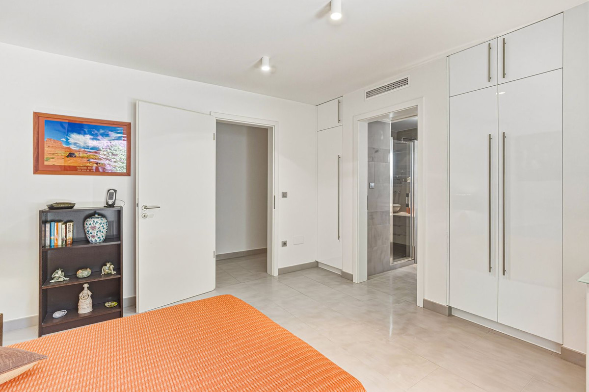 4 Bed Townhouse for sale in El Rosario Costa Del Sol, Málaga, Spain