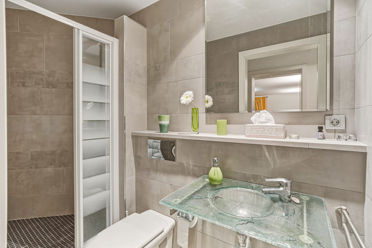 4 Bed Townhouse for sale in El Rosario Costa Del Sol, Málaga, Spain