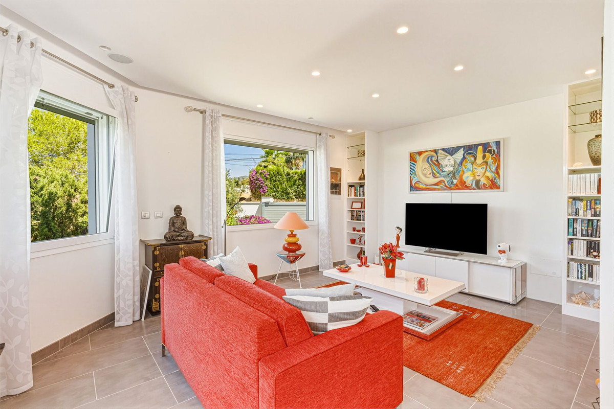 4 Bed Townhouse for sale in El Rosario Costa Del Sol, Málaga, Spain