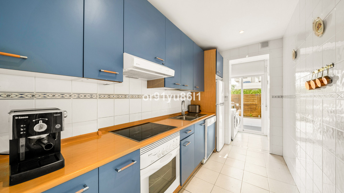 2 Bed Apartment for sale in The Golden Mile Costa Del Sol, Málaga, Spain