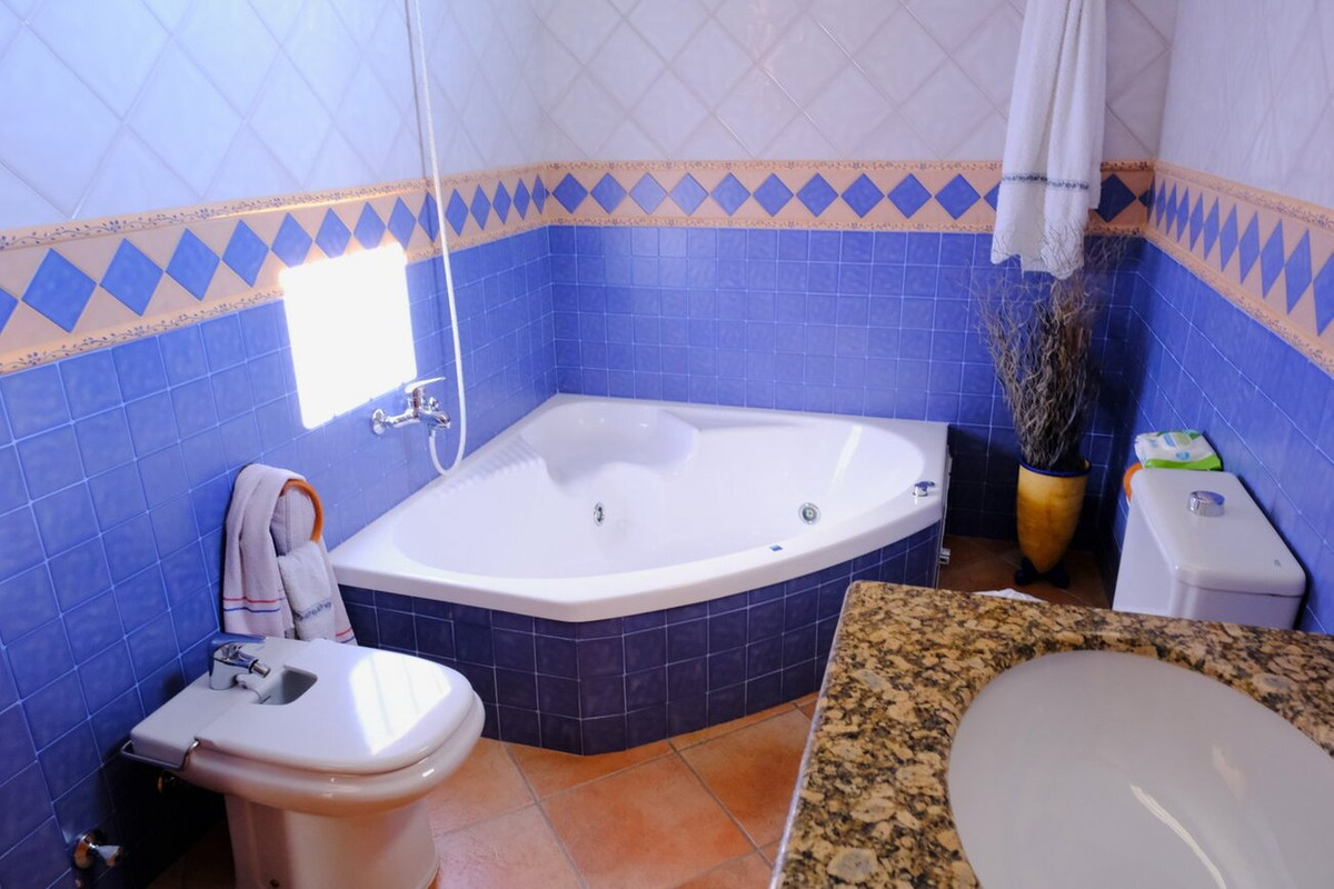 5 Bed Townhouse for sale in Orihuela Costa Blanca, Alicante, Spain