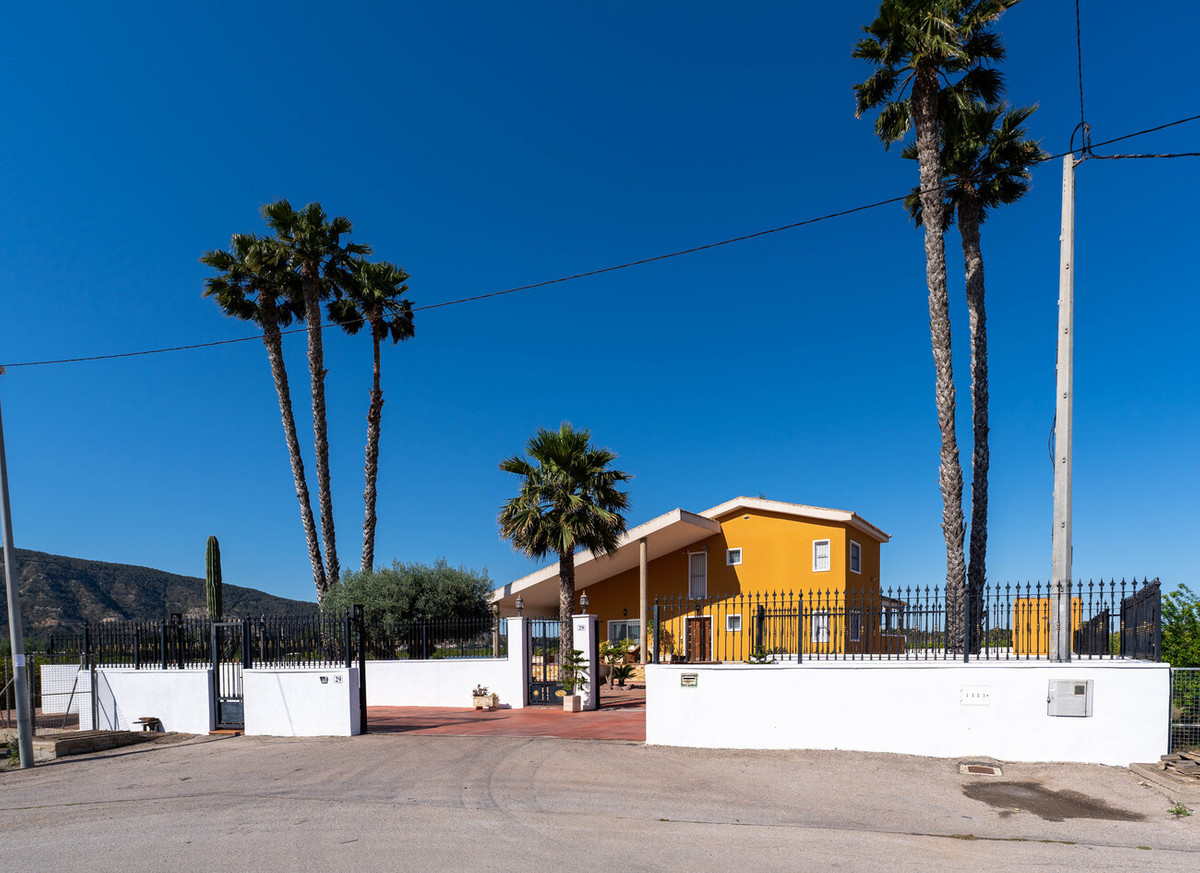 5 Bed Townhouse for sale in Orihuela Costa Blanca, Alicante, Spain