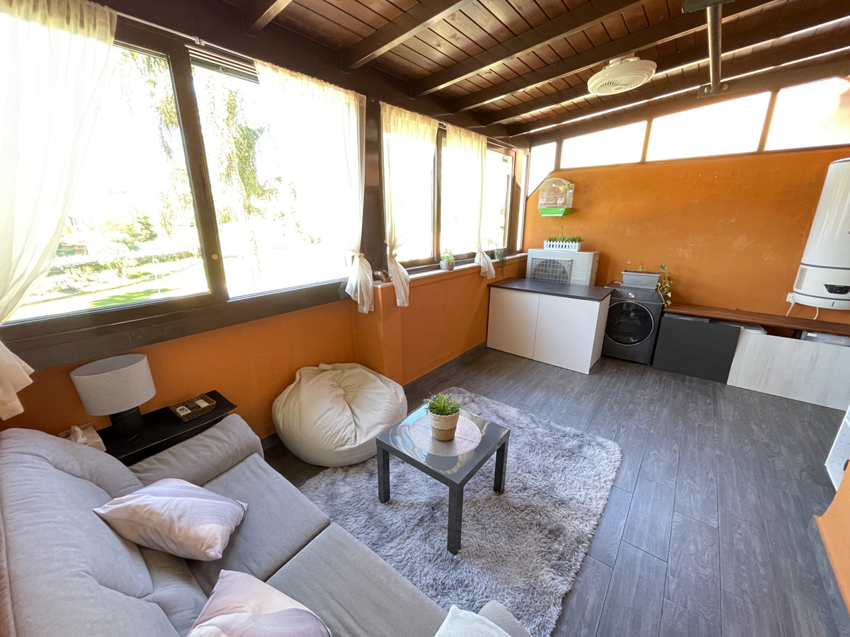 3 Bed Apartment for sale in Marbella Costa Del Sol, Málaga, Spain