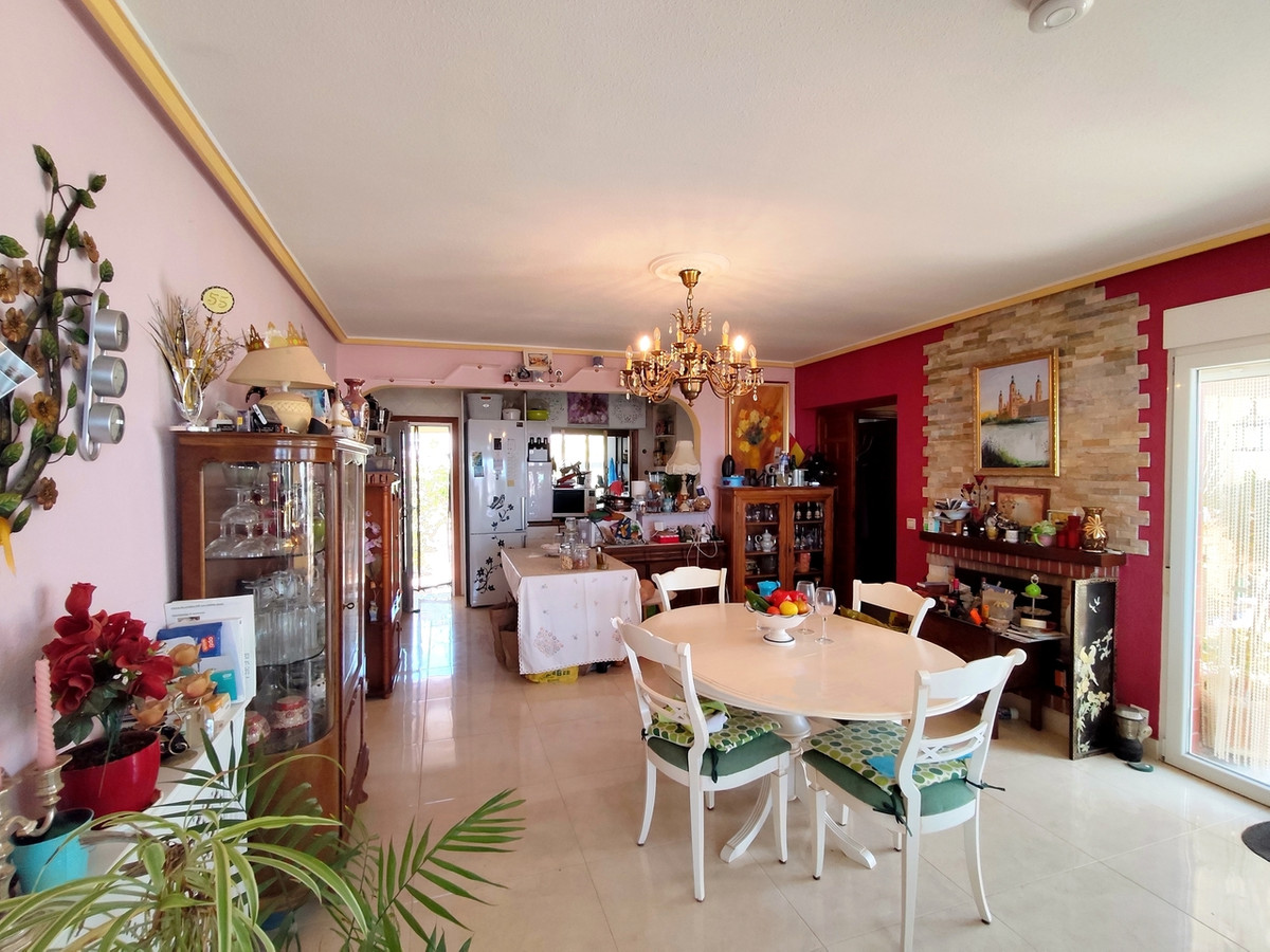 Se vende Villa - Chalet de 3 dormitorios en Costa Blanca, Alicante, España