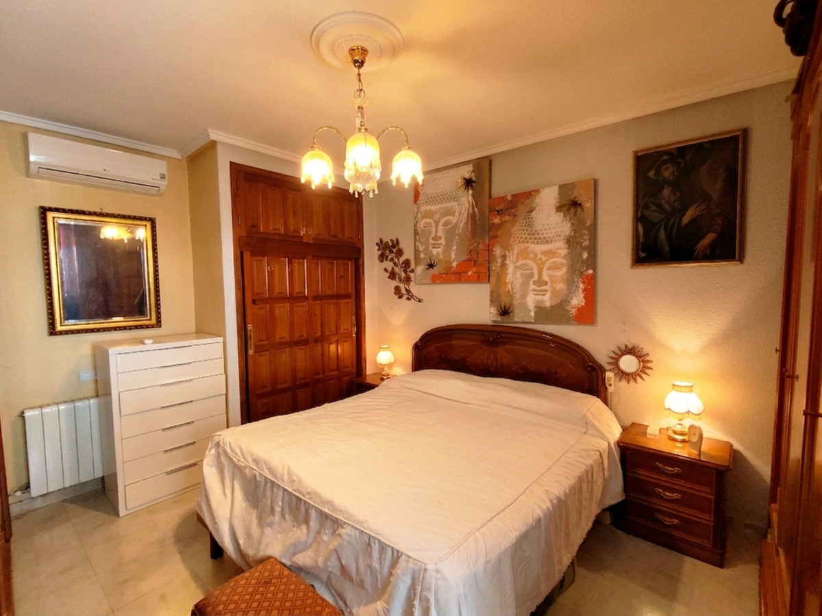 Se vende Villa - Chalet de 3 dormitorios en Costa Blanca, Alicante, España