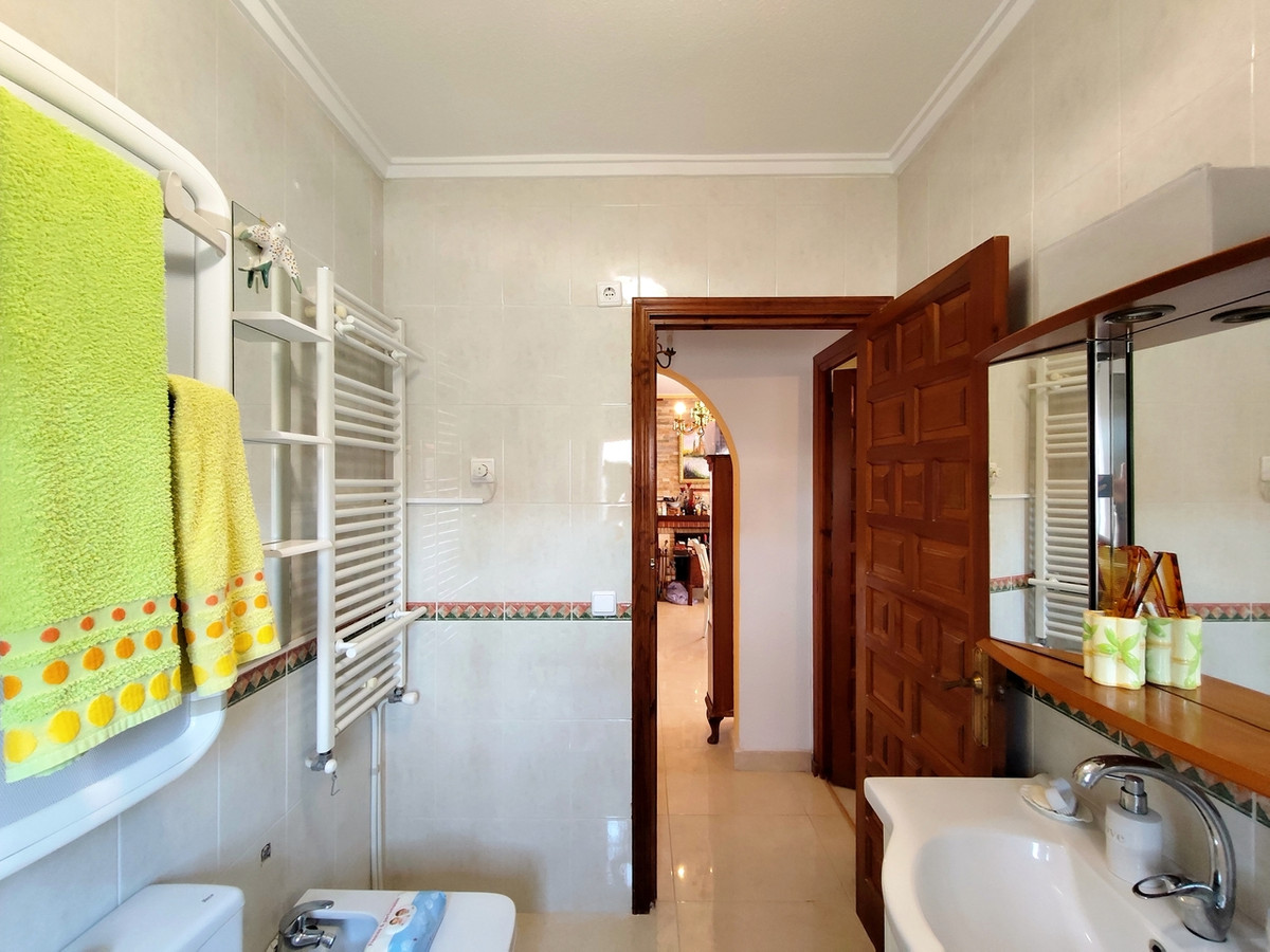 Se vende Villa - Chalet de 3 dormitorios en Costa Blanca, Alicante, España