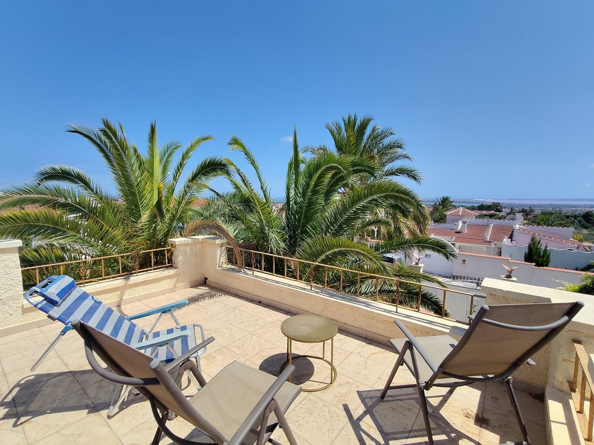 Se vende Villa - Chalet de 3 dormitorios en Costa Blanca, Alicante, España
