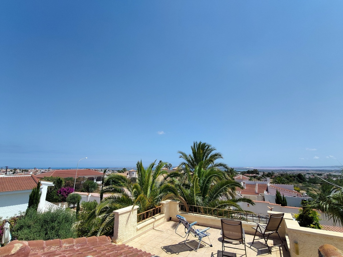 Se vende Villa - Chalet de 3 dormitorios en Costa Blanca, Alicante, España