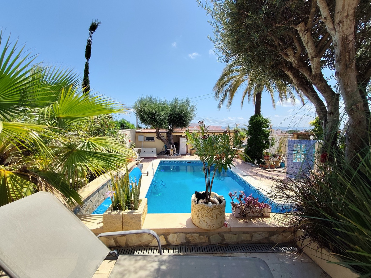 Se vende Villa - Chalet de 3 dormitorios en Costa Blanca, Alicante, España