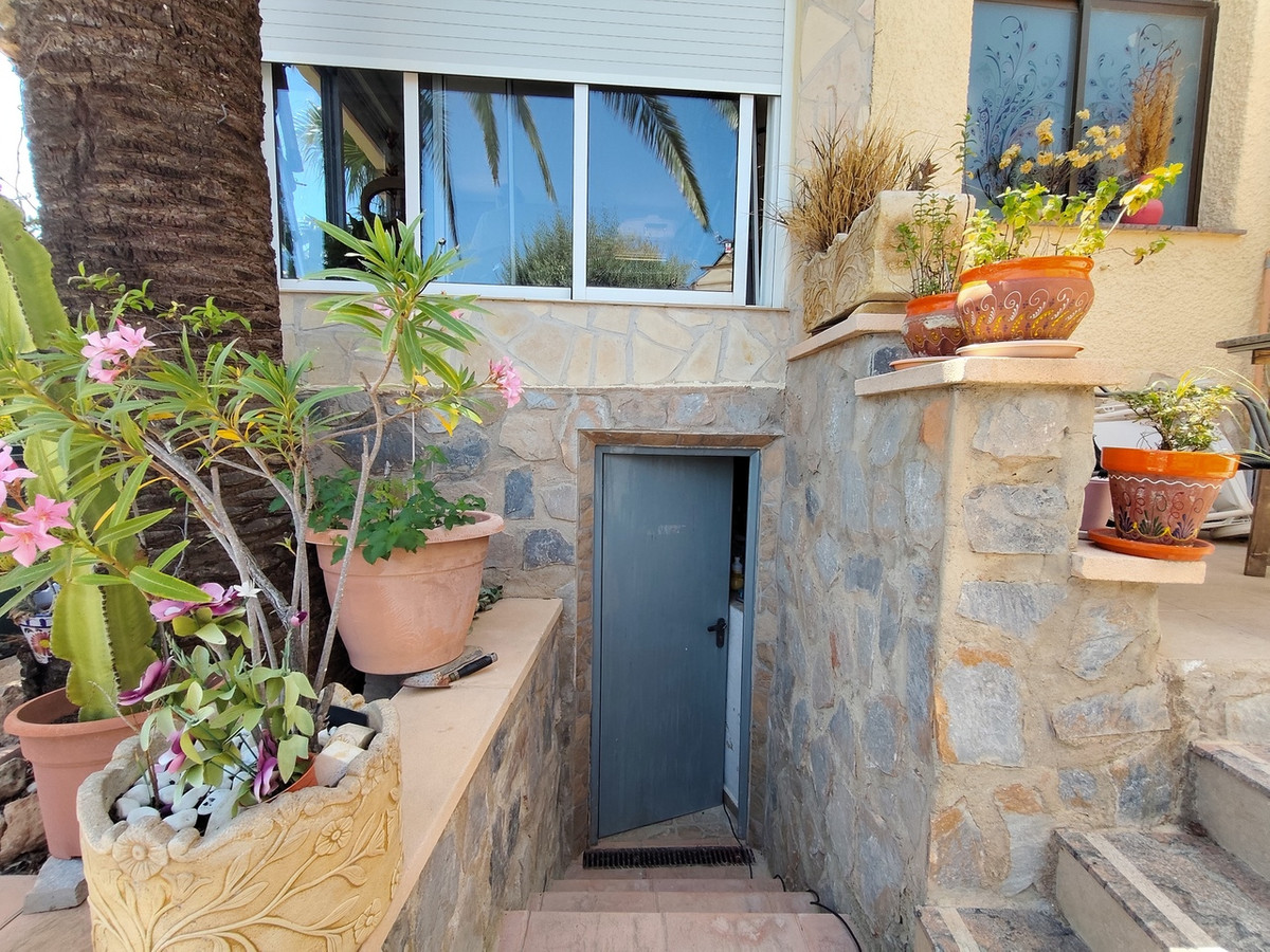 Se vende Villa - Chalet de 3 dormitorios en Costa Blanca, Alicante, España