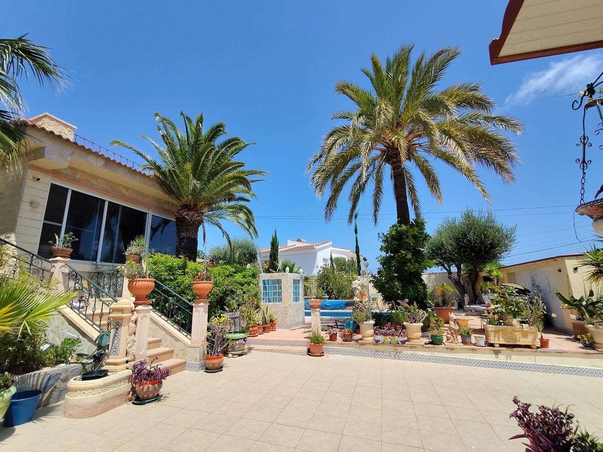 Se vende Villa - Chalet de 3 dormitorios en Costa Blanca, Alicante, España