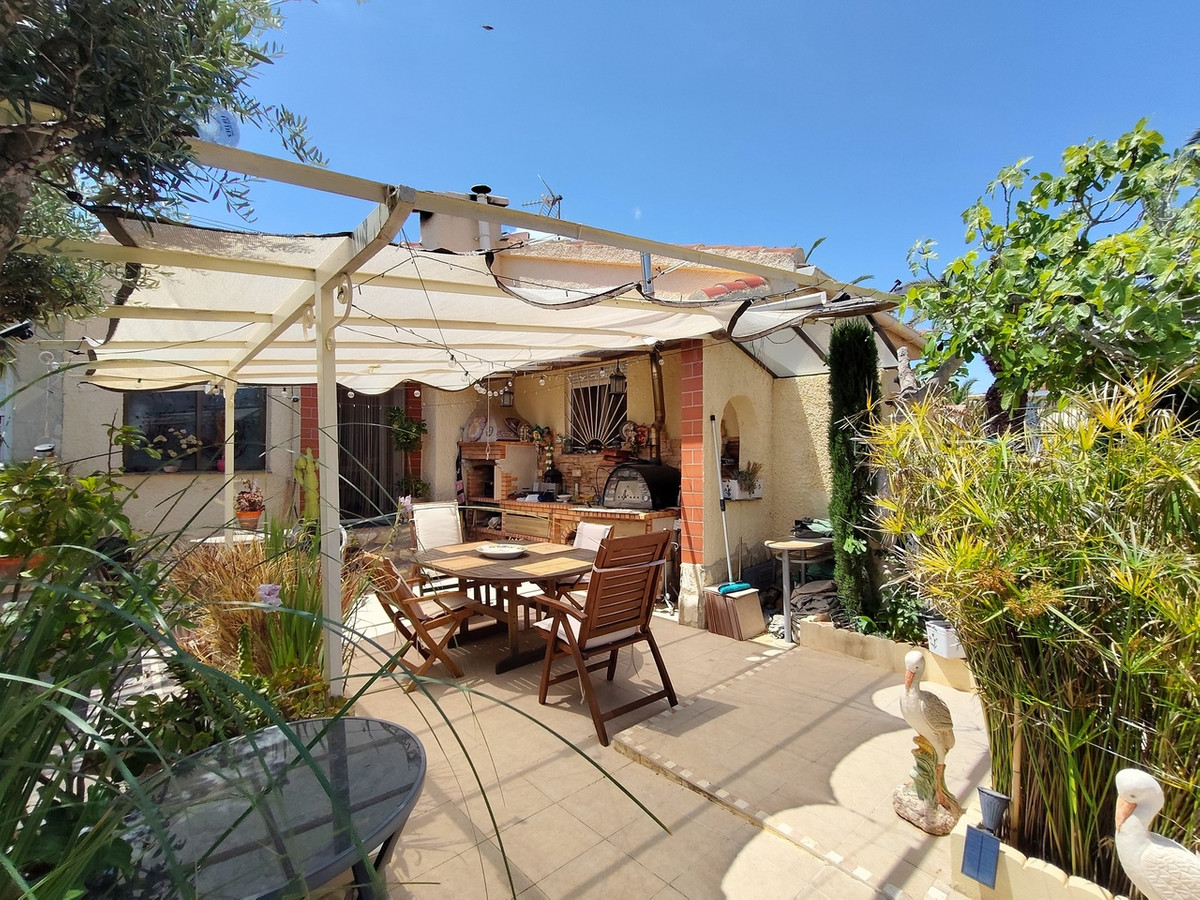 Se vende Villa - Chalet de 3 dormitorios en Costa Blanca, Alicante, España