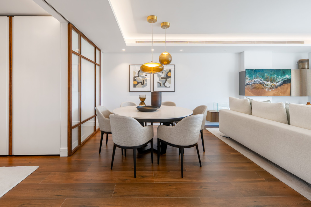 3 Bed Apartment for sale in The Golden Mile Costa Del Sol, Málaga, Spain