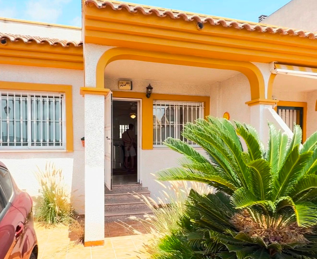 Se vende Adosada de 2 dormitorios en Costa Blanca, Alicante, España
