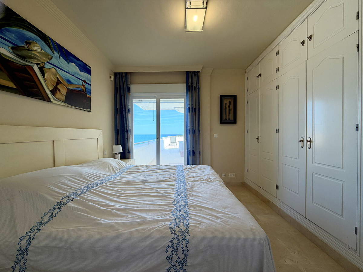 Se vende Apartamento Planta Media de 2 dormitorios en Costa Del Sol, Málaga, España