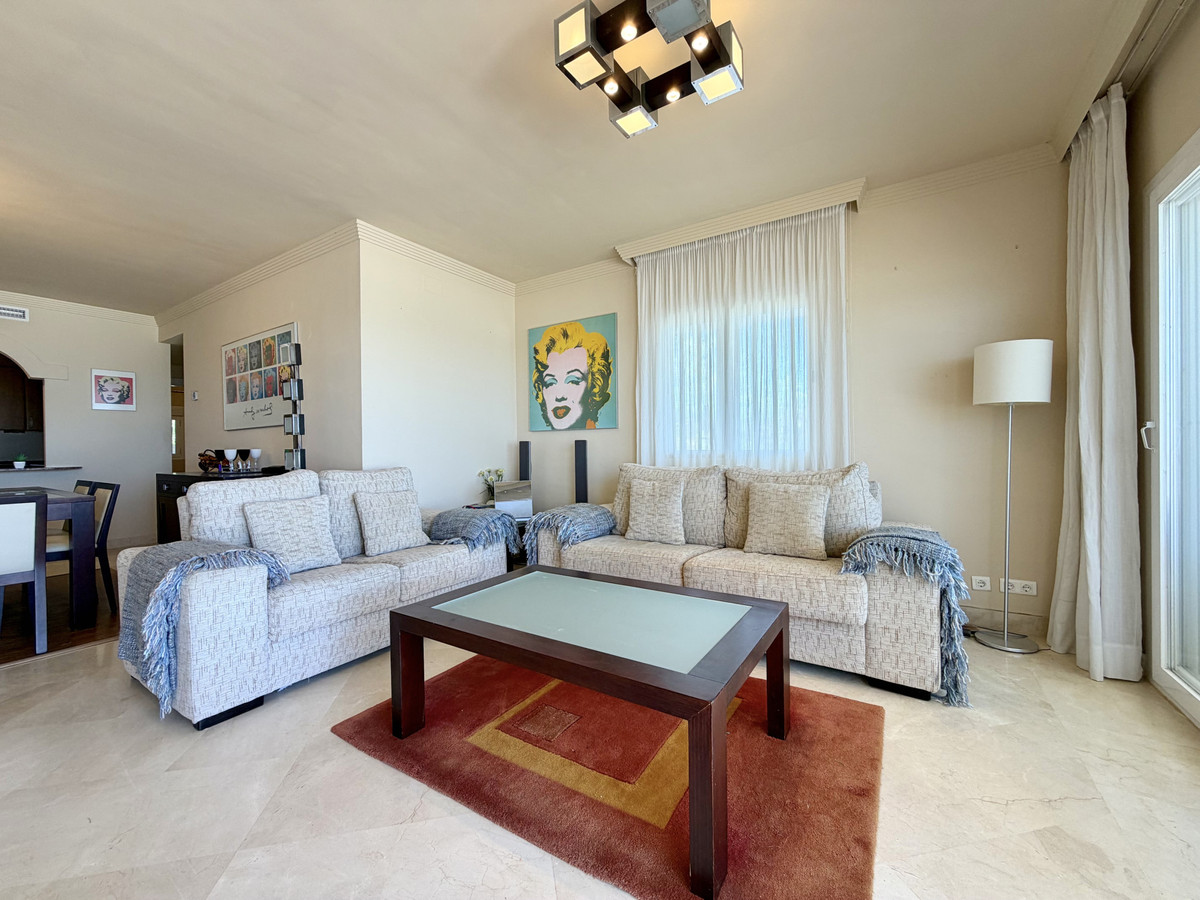 Se vende Apartamento Planta Media de 2 dormitorios en Costa Del Sol, Málaga, España