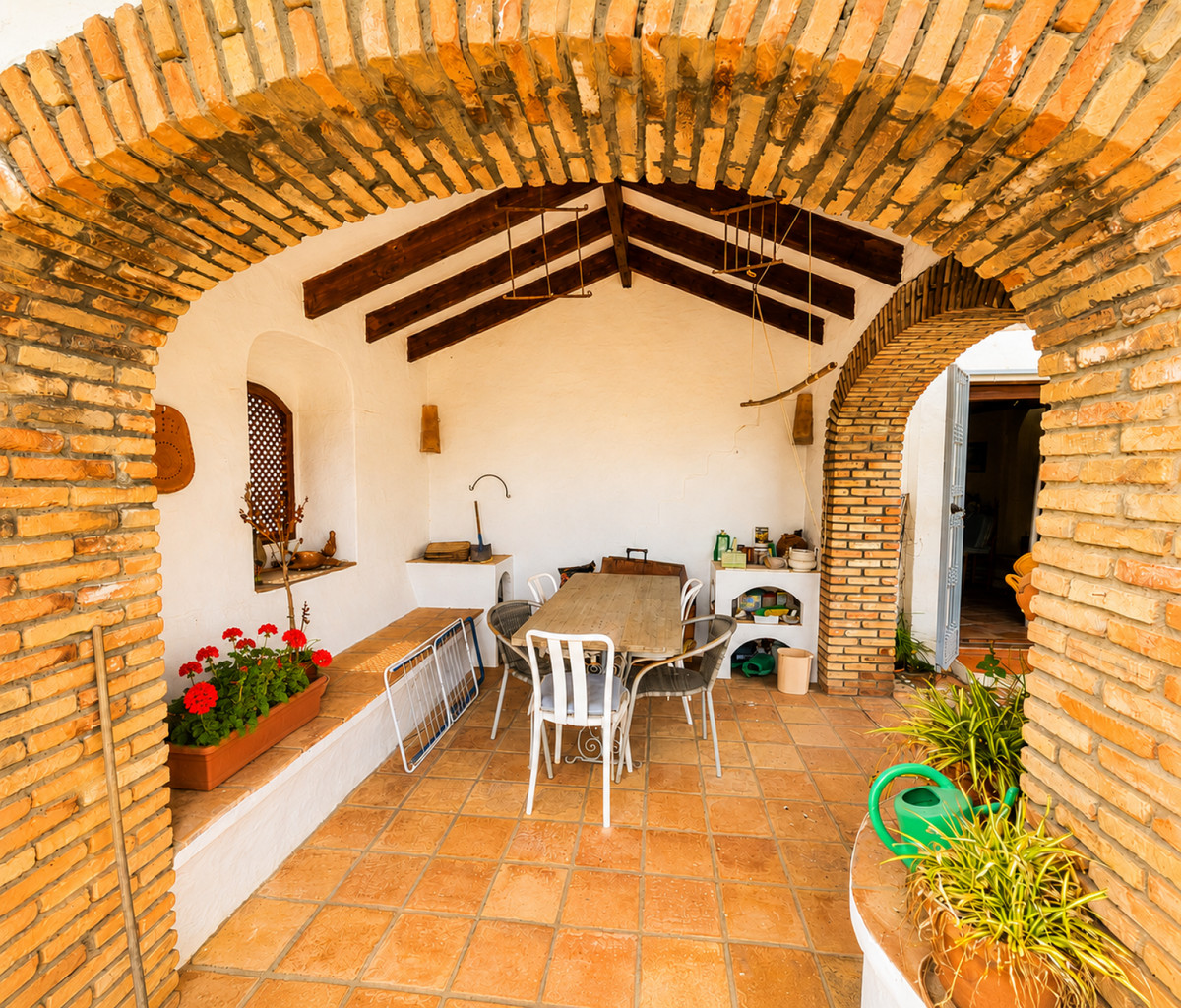 2 Bed Townhouse for sale in Gaucín Costa Del Sol, Málaga, Spain