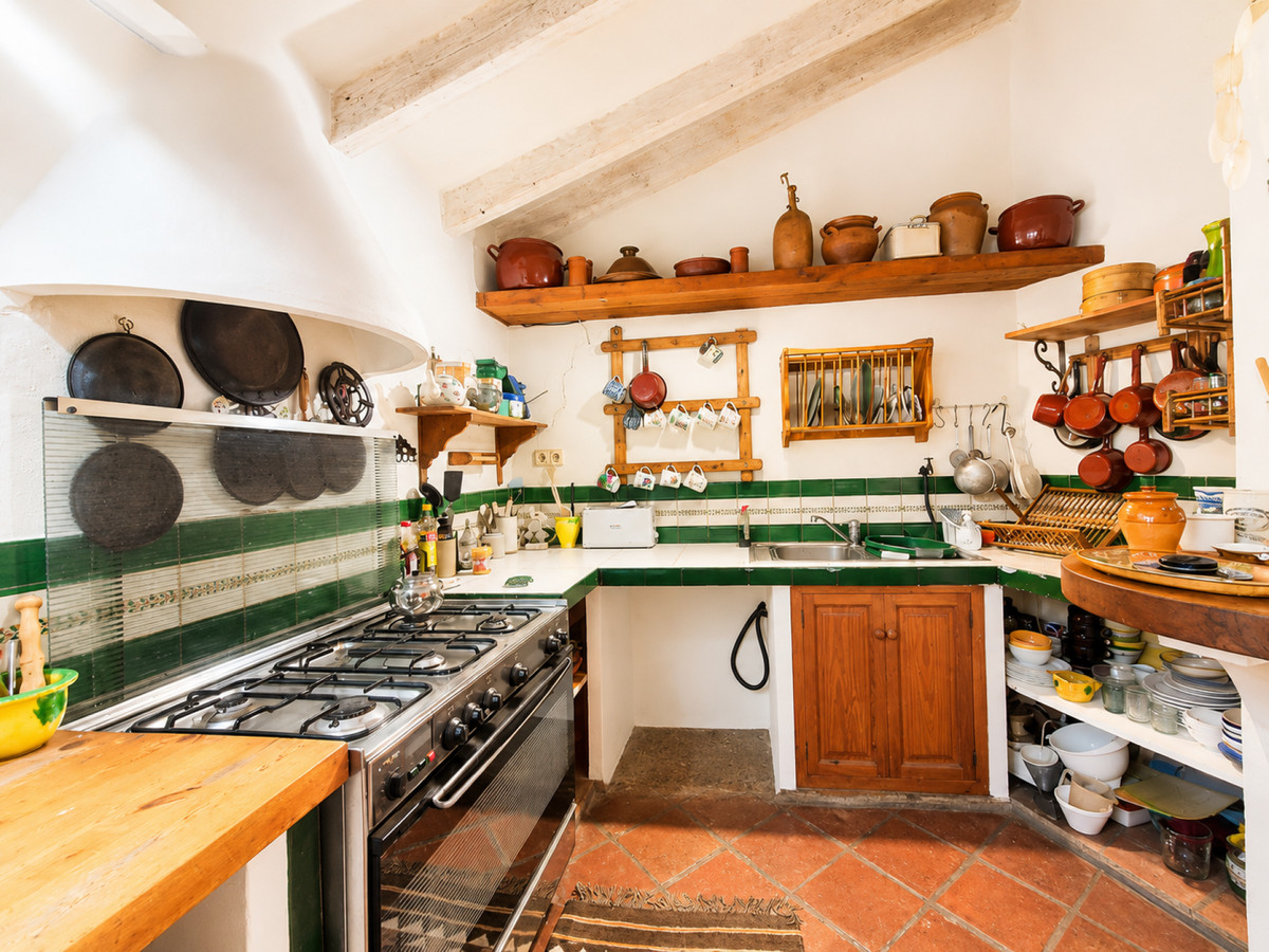 2 Bed Townhouse for sale in Gaucín Costa Del Sol, Málaga, Spain