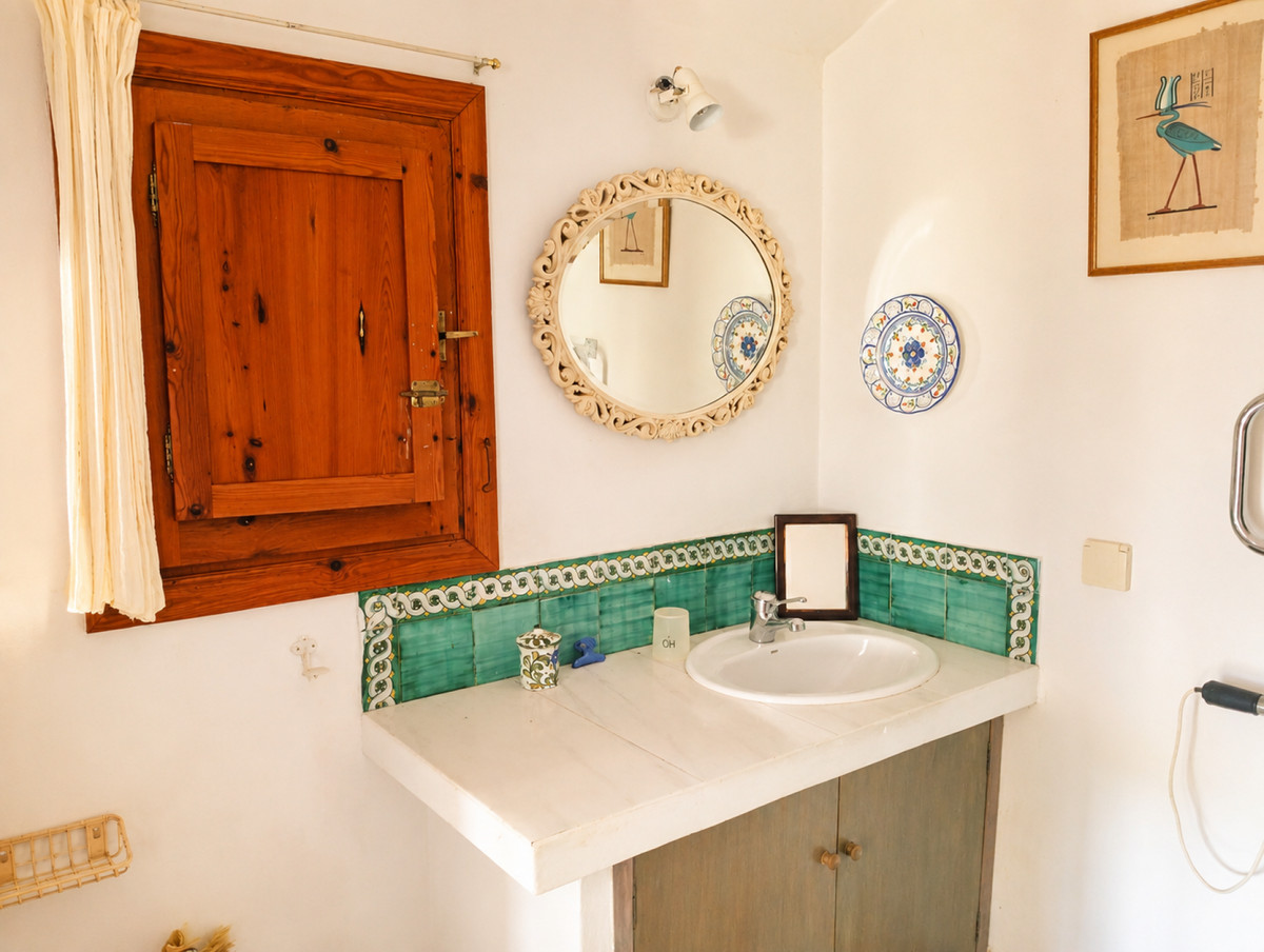 2 Bed Townhouse for sale in Gaucín Costa Del Sol, Málaga, Spain