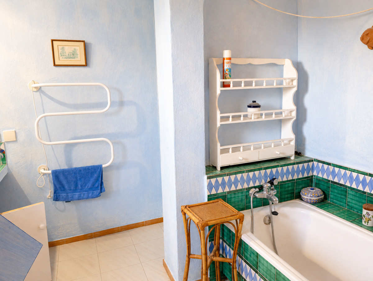 2 Bed Townhouse for sale in Gaucín Costa Del Sol, Málaga, Spain