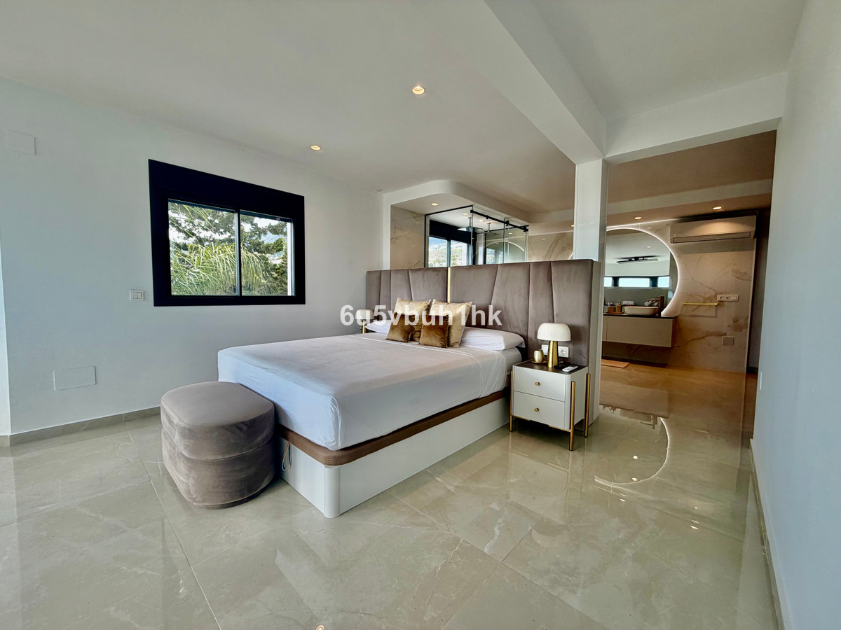 4 Bed Townhouse for sale in Benalmadena Costa Costa Del Sol, Málaga, Spain