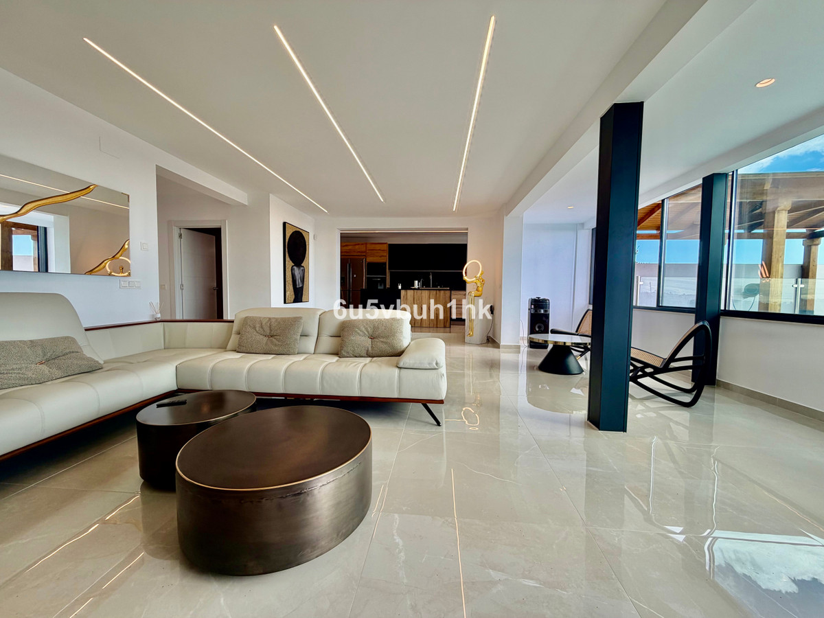 4 Bed Townhouse for sale in Benalmadena Costa Costa Del Sol, Málaga, Spain