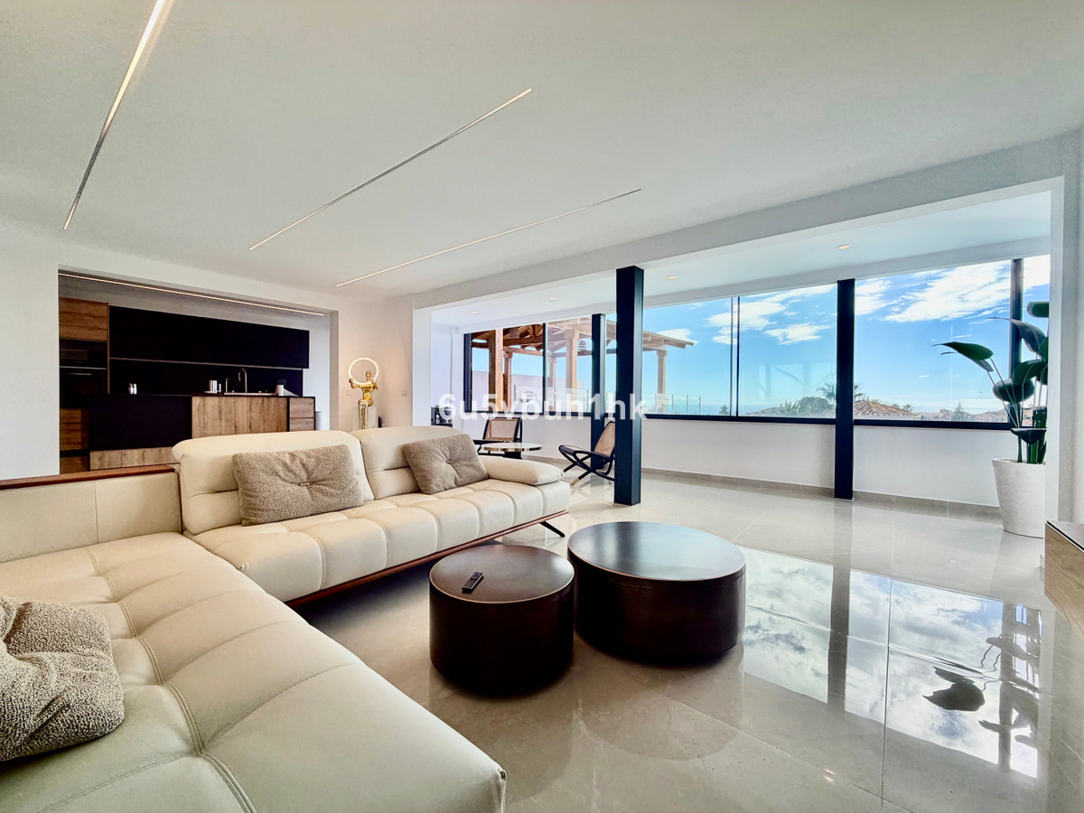 4 Bed Townhouse for sale in Benalmadena Costa Costa Del Sol, Málaga, Spain