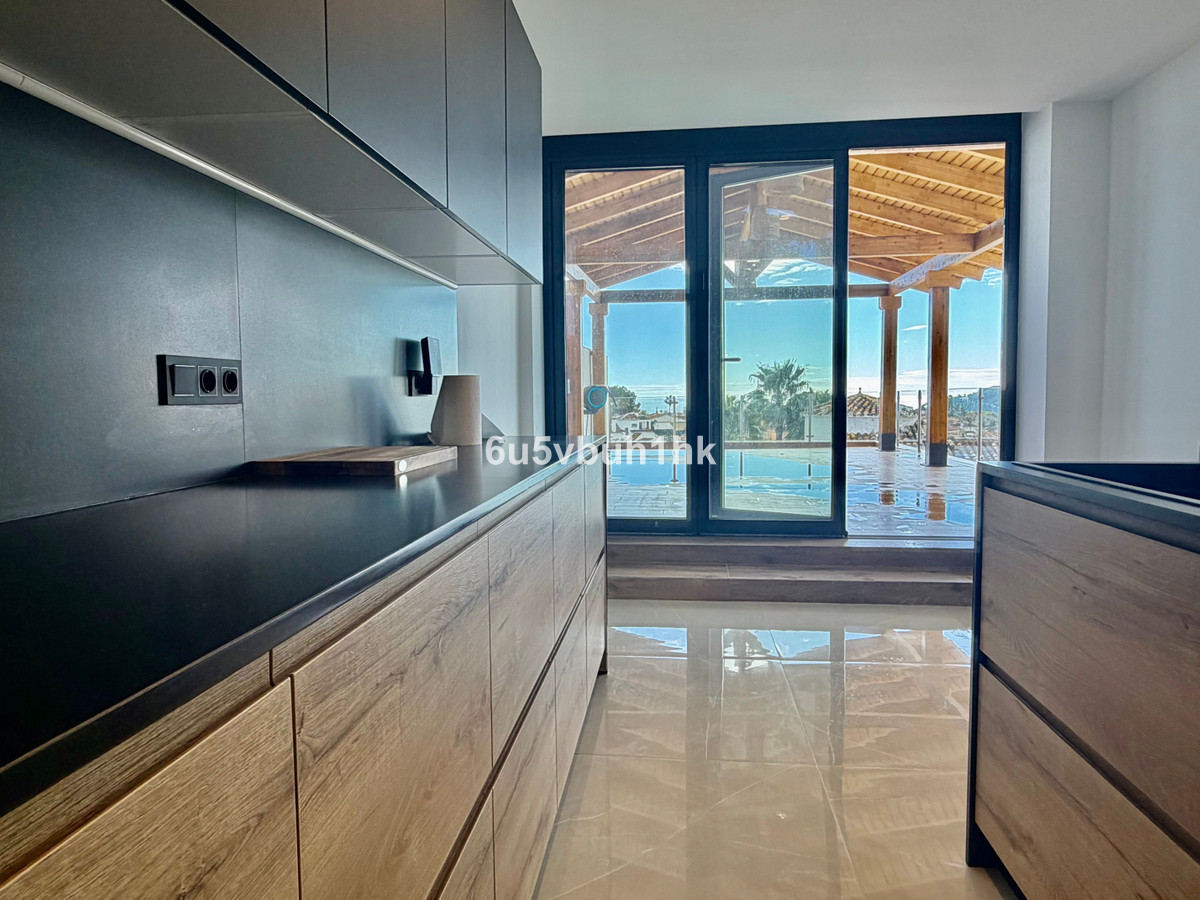 4 Bed Townhouse for sale in Benalmadena Costa Costa Del Sol, Málaga, Spain