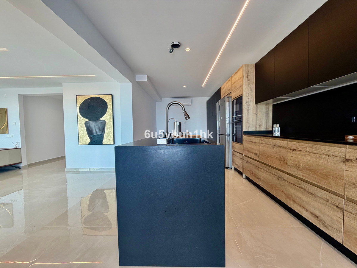 4 Bed Townhouse for sale in Benalmadena Costa Costa Del Sol, Málaga, Spain
