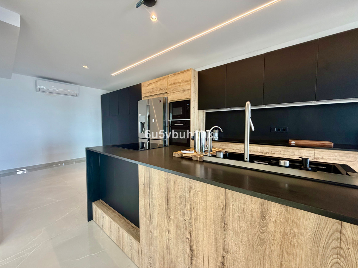 4 Bed Townhouse for sale in Benalmadena Costa Costa Del Sol, Málaga, Spain