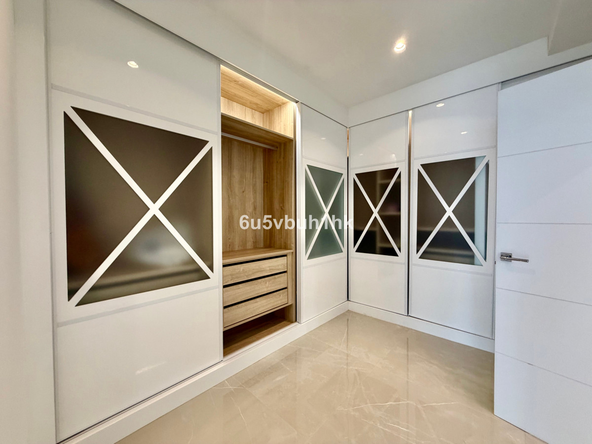 4 Bed Townhouse for sale in Benalmadena Costa Costa Del Sol, Málaga, Spain