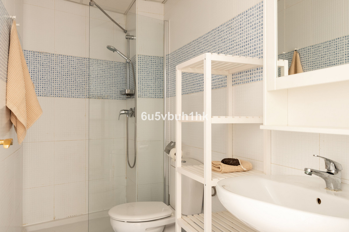 Se vende Apartamento Planta Baja de 2 dormitorios en Costa Del Sol, Málaga, España