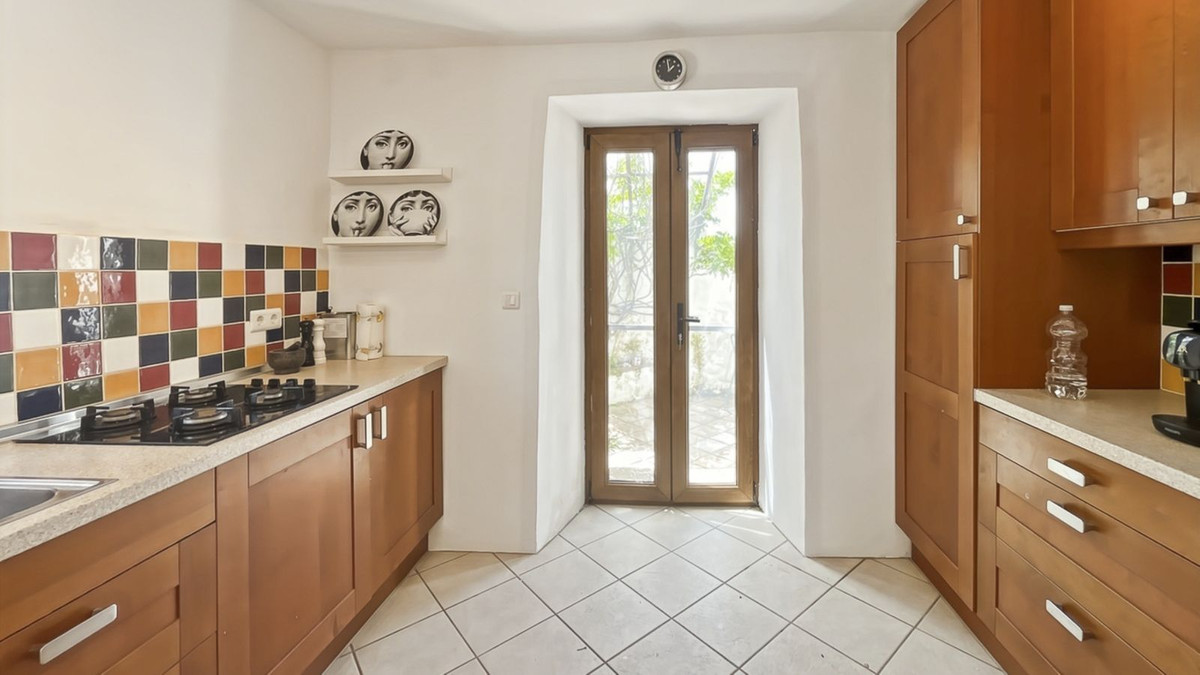 8 Bed Townhouse for sale in Casabermeja Costa Del Sol, Málaga, Spain