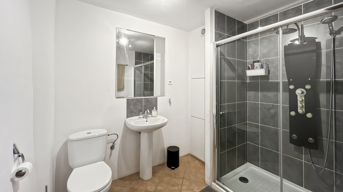 8 Bed Townhouse for sale in Casabermeja Costa Del Sol, Málaga, Spain