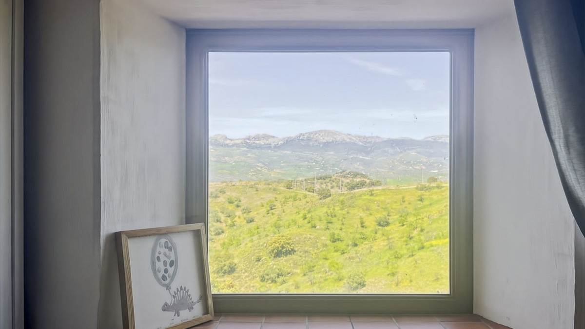8 Bed Townhouse for sale in Casabermeja Costa Del Sol, Málaga, Spain