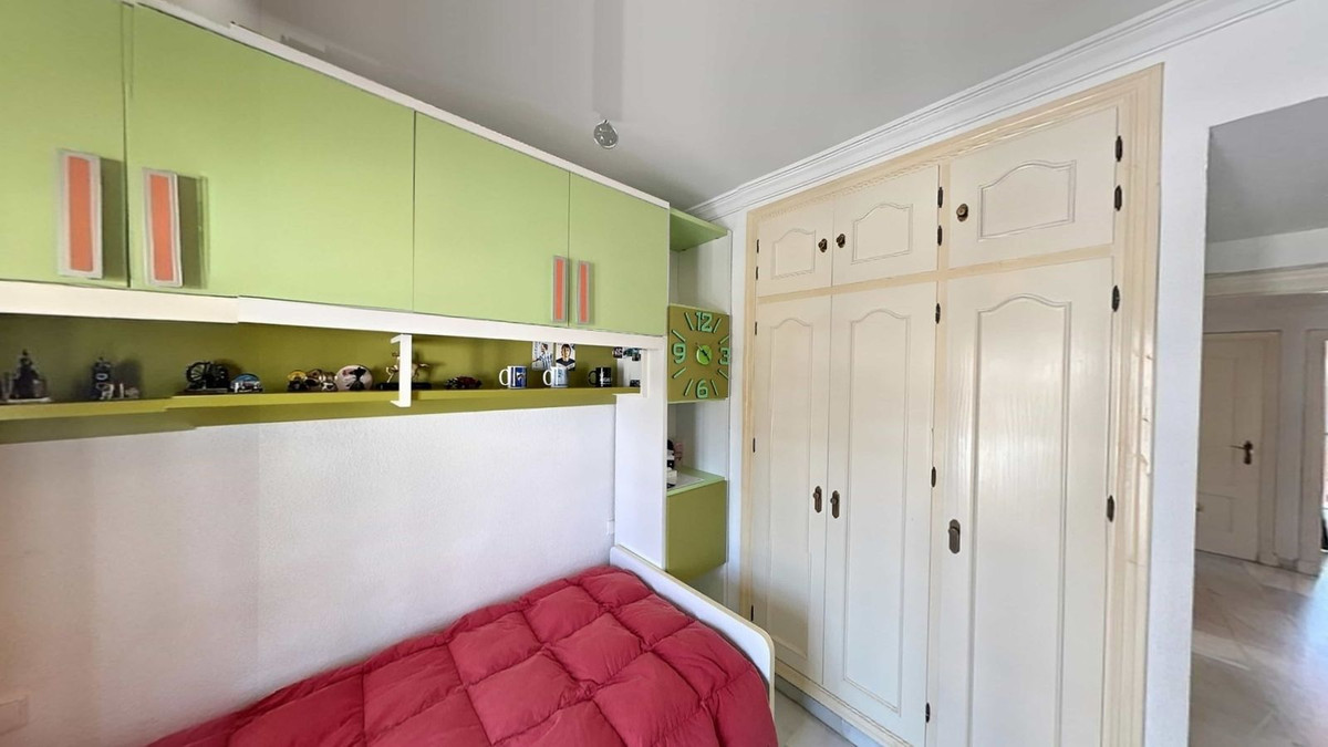 5 Bed Townhouse for sale in New Golden Mile Costa Del Sol, Málaga, Spain