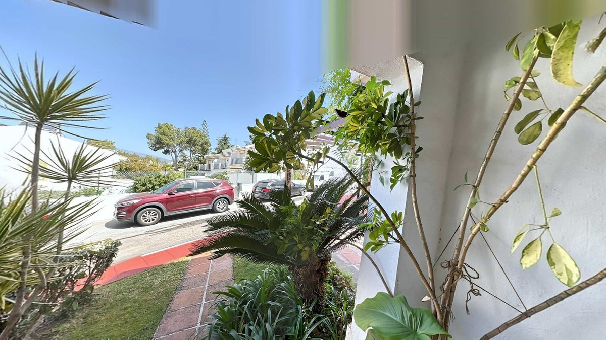 5 Bed Townhouse for sale in New Golden Mile Costa Del Sol, Málaga, Spain