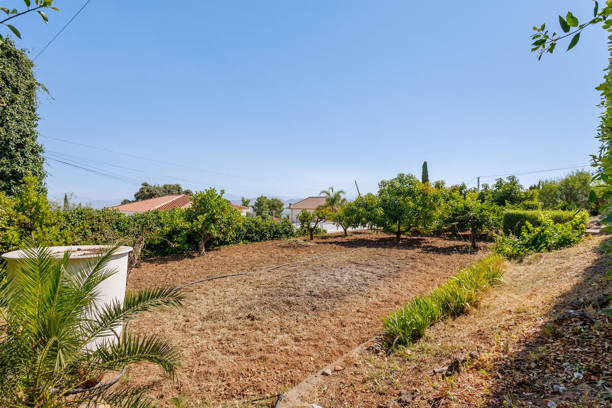 6 Bed Townhouse for sale in Alhaurín El Grande Costa Del Sol, Málaga, Spain