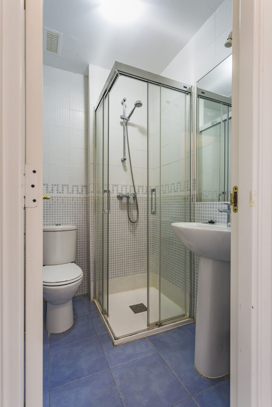 2 Bed Apartment for sale in Calahonda Costa Del Sol, Málaga, Spain