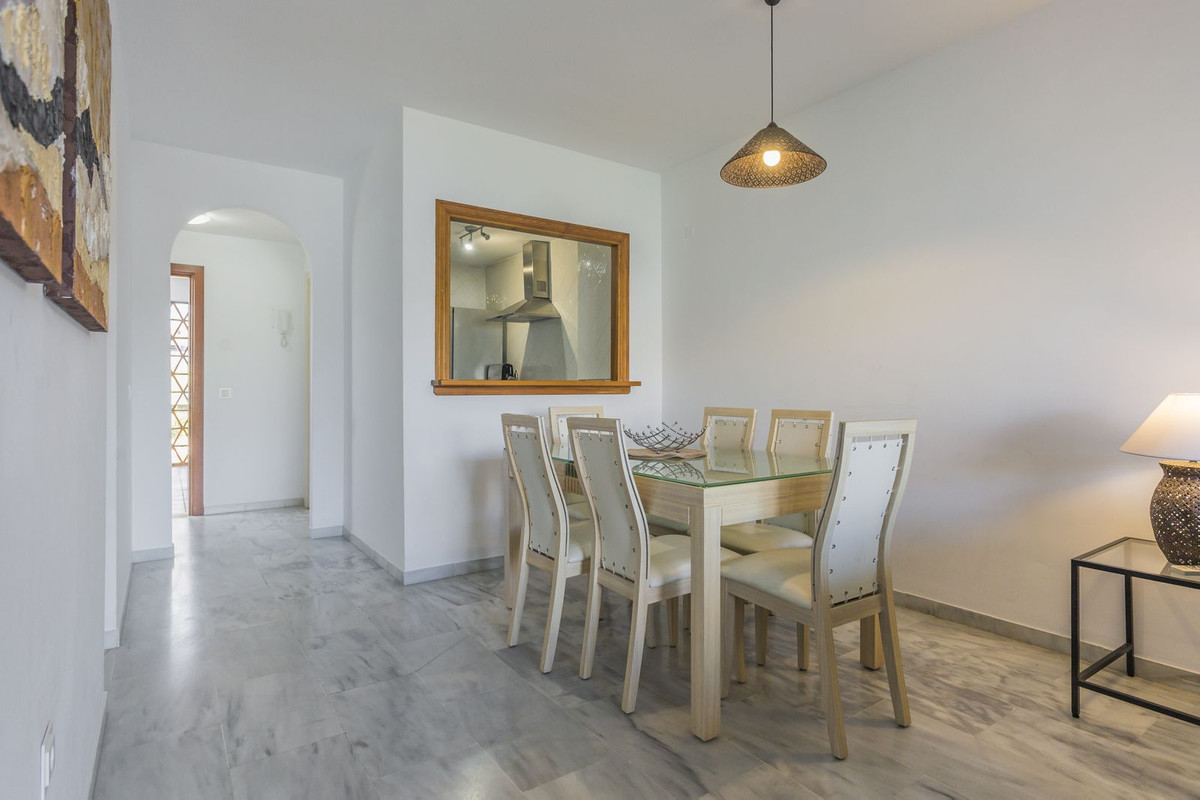 2 Bed Apartment for sale in Calahonda Costa Del Sol, Málaga, Spain