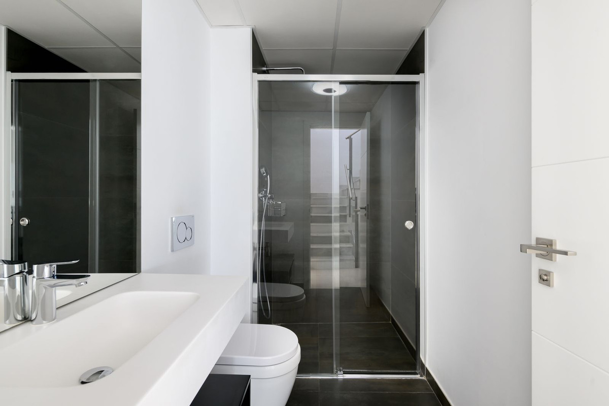 3 Bed Townhouse for sale in The Golden Mile Costa Del Sol, Málaga, Spain