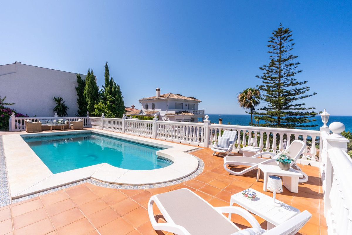 4 Bed Townhouse for sale in El Chaparral Costa Del Sol, Málaga, Spain