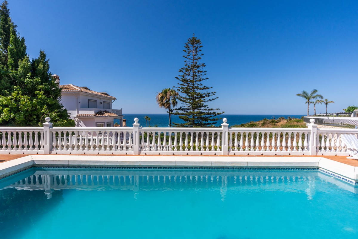4 Bed Townhouse for sale in El Chaparral Costa Del Sol, Málaga, Spain