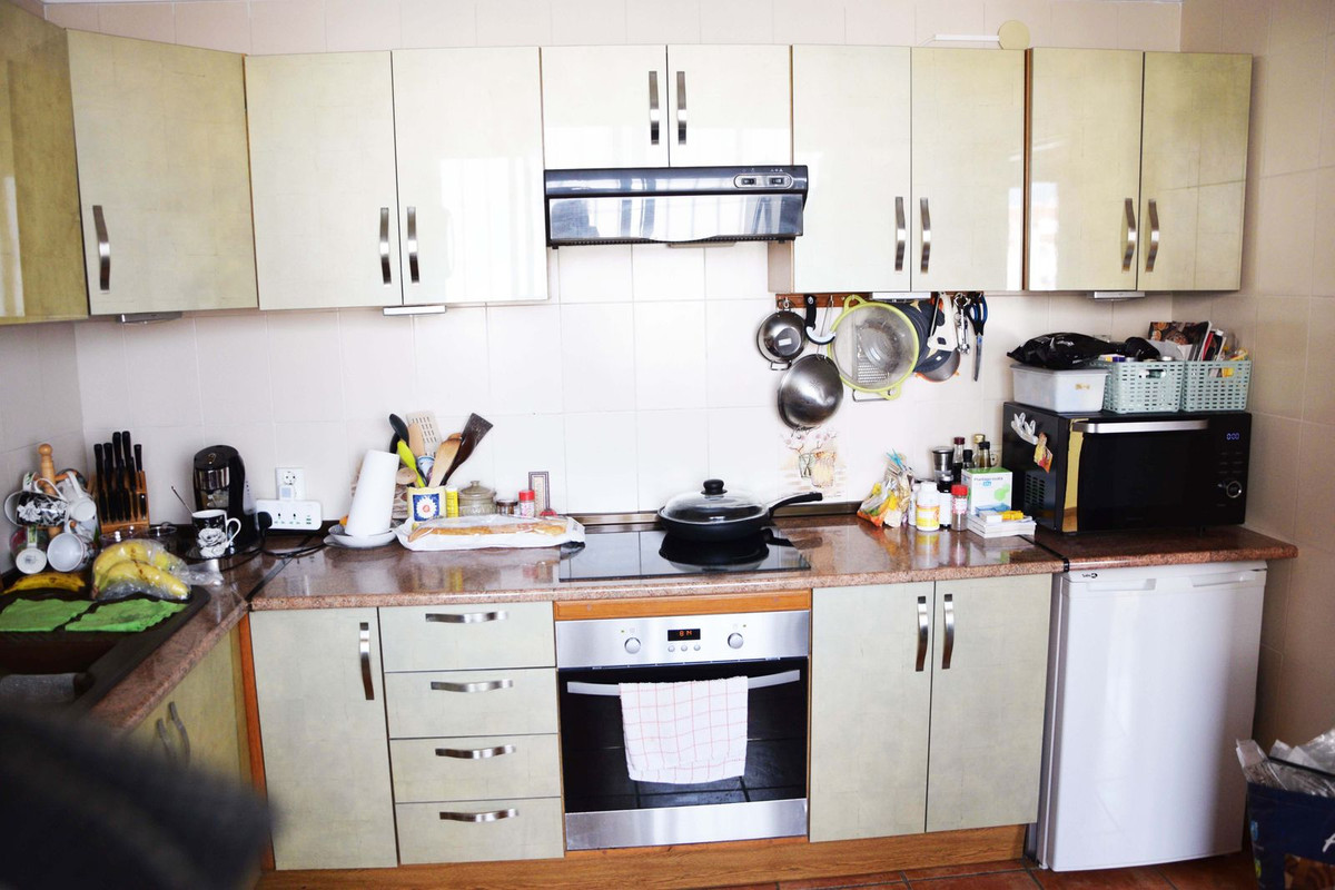 4 Bed Apartment for sale in Fuengirola Costa Del Sol, Málaga, Spain