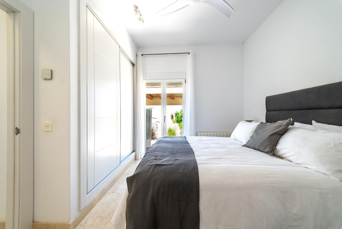 Se vende Villa - Chalet de 3 dormitorios en Costa Del Sol, Málaga, España