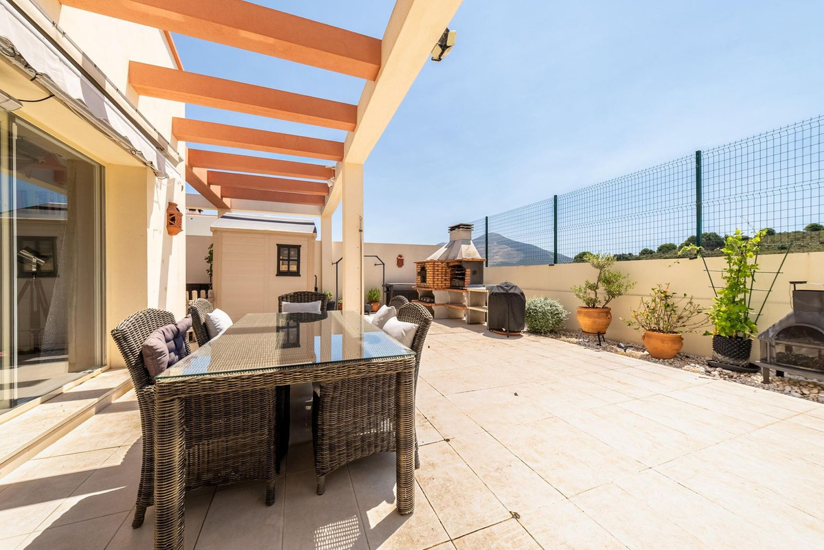 Se vende Villa - Chalet de 3 dormitorios en Costa Del Sol, Málaga, España