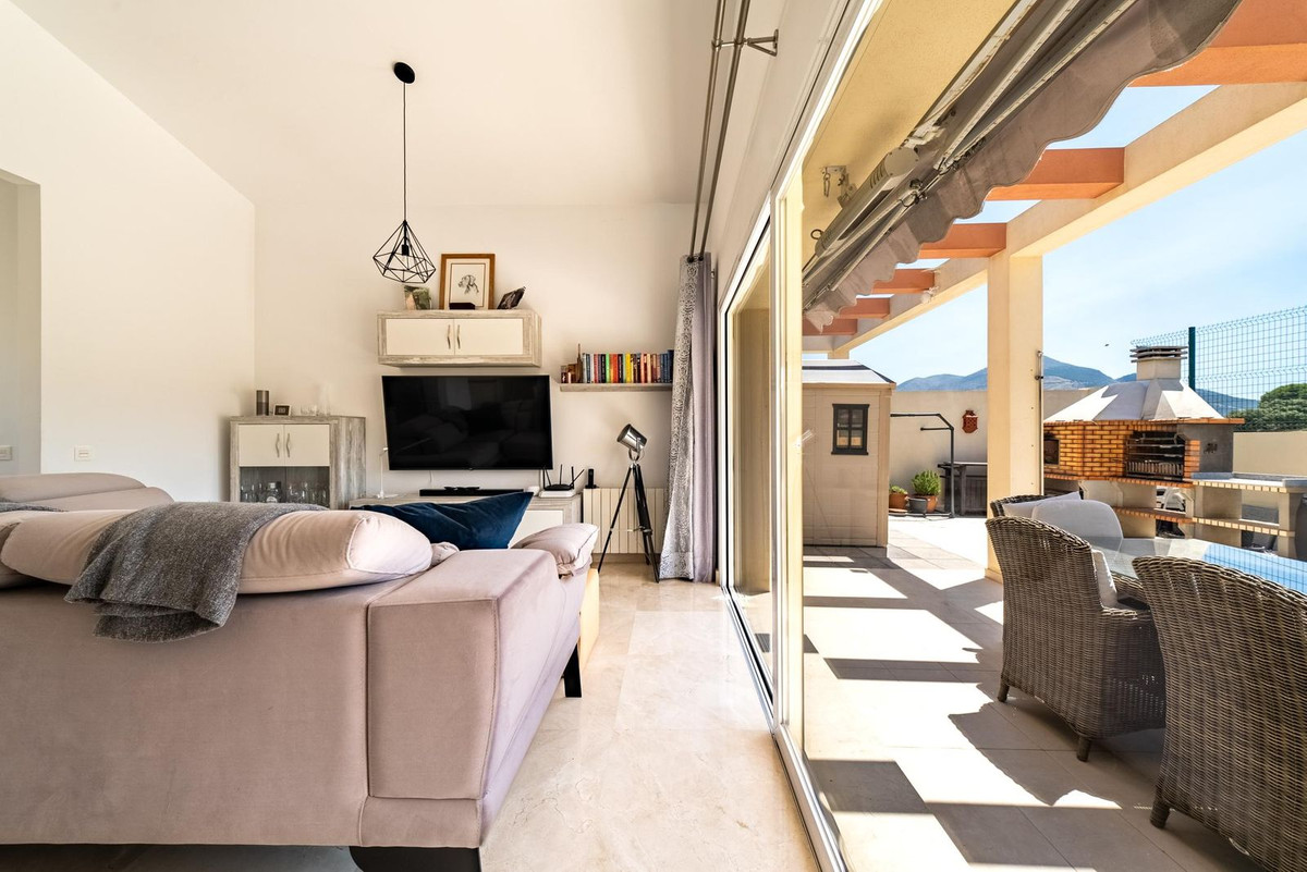 Se vende Villa - Chalet de 3 dormitorios en Costa Del Sol, Málaga, España
