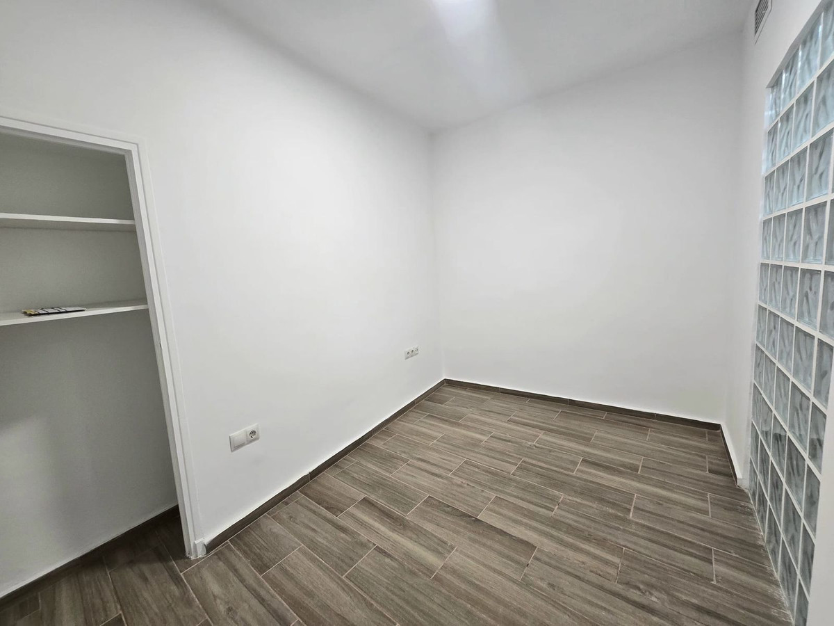 Se vende Apartamento Planta Media de 3 dormitorios en Costa Del Sol, Málaga, España