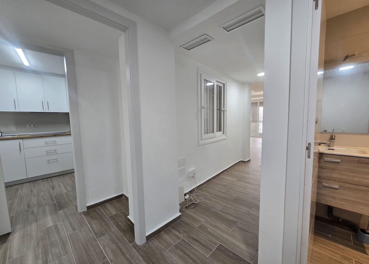 Se vende Apartamento Planta Media de 3 dormitorios en Costa Del Sol, Málaga, España